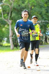 BIB: 0624, 0859
                            <button type="button" onclick="openModal(5012769)" class="btn btn-primary btn-sm float-right btn-popup" data-toggle="modal" data-target=".modal-high-quality">
                        <i class="fas fa-shopping-cart"></i> Add to Cart
                    </button>
                                            <button type="button" onclick="isThisMe(5012769, true)" class="btn btn-success btn-sm float-right btn-popup btn-isme hidden" data-toggle="tooltip" data-placement="bottom" title="นี่คือรูปของคุณใช่ไหม คลิกที่นี่เพื่อเอาเข้าอัลบั้ม">
                        <i class="fas fa-plus"></i> Add to album
                    </button>
                    <button type="button" onclick="isThisMe(5012769, false)" class="btn btn-warning btn-sm float-right btn-popup btn-isnotme hidden">
                        <i class="fas fa-ban"></i> Remove from album
                    </button>